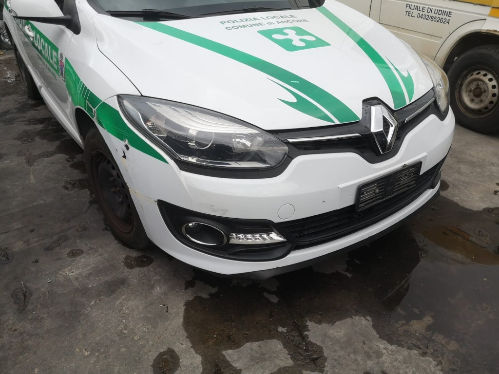 Dezmembrez renault megane 3 an 2014 1,5 dci