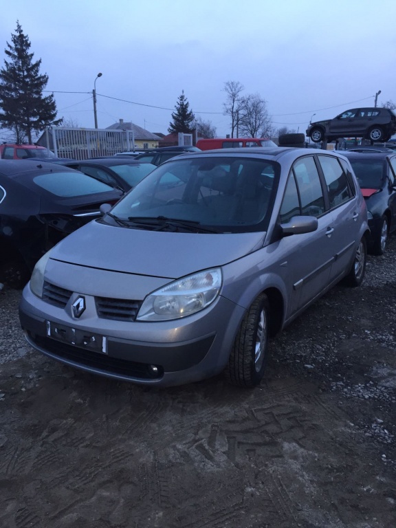 DEZMEMBREZ RENAULT SCENIC 2, 1.9DCI AN 2006