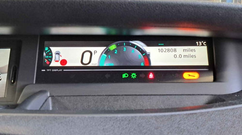Dezmembrez Renault Scenic 3 2011 MONOVOL