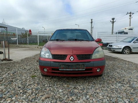 Dezmembrez Renault Symbol 2006 Berlina 1.5 dci