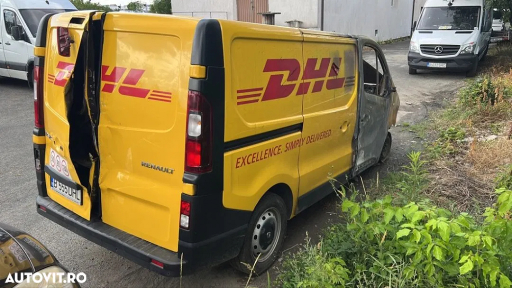 Dezmembrez Renault Trafic 1.6dci an 2018 in Cluj