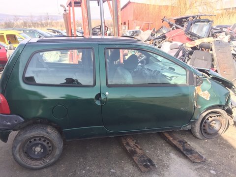 Dezmembrez Renault Twingo 1.2i