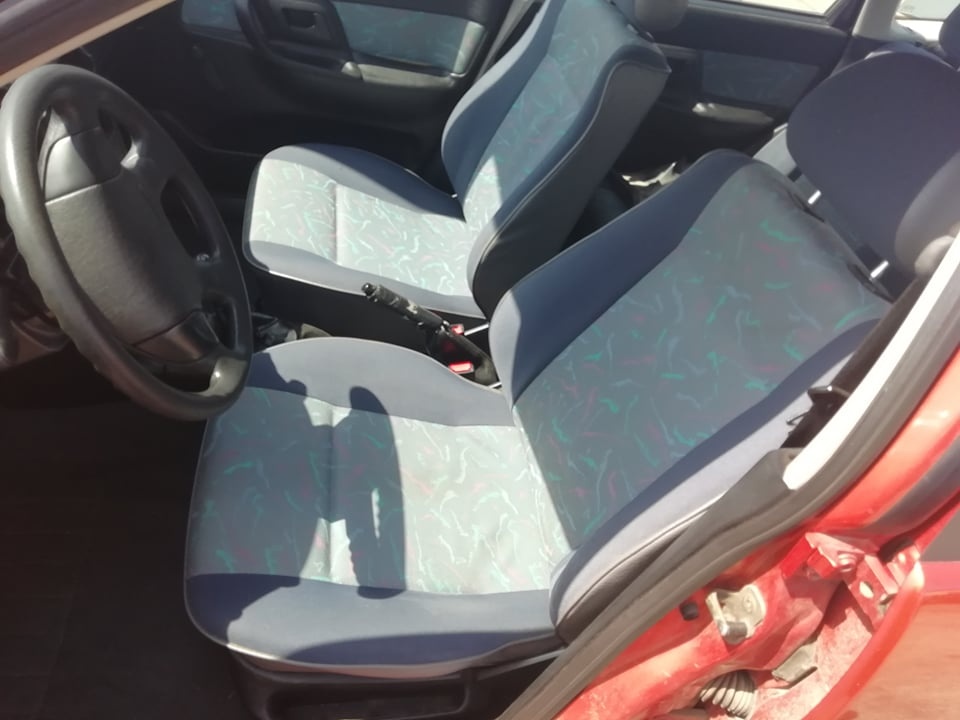 Dezmembrez Seat Cordoba 2000 LIMUZINA 1.