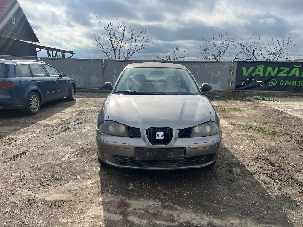 Dezmembrez Seat Cordoba 2004 Berlină 1.4 benzină
