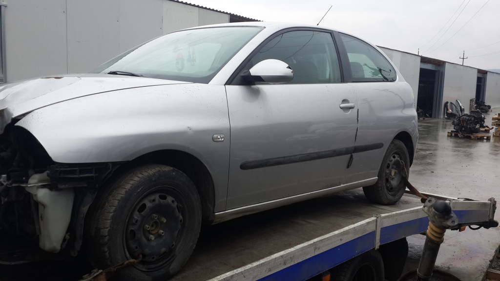Dezmembrez Seat Ibiza 1.4 16v Mk3 (6L) 2003