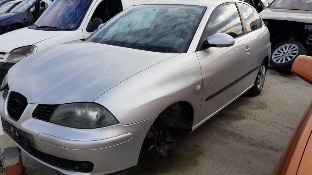 Dezmembrez Seat Ibiza 2003 1.4i BBY