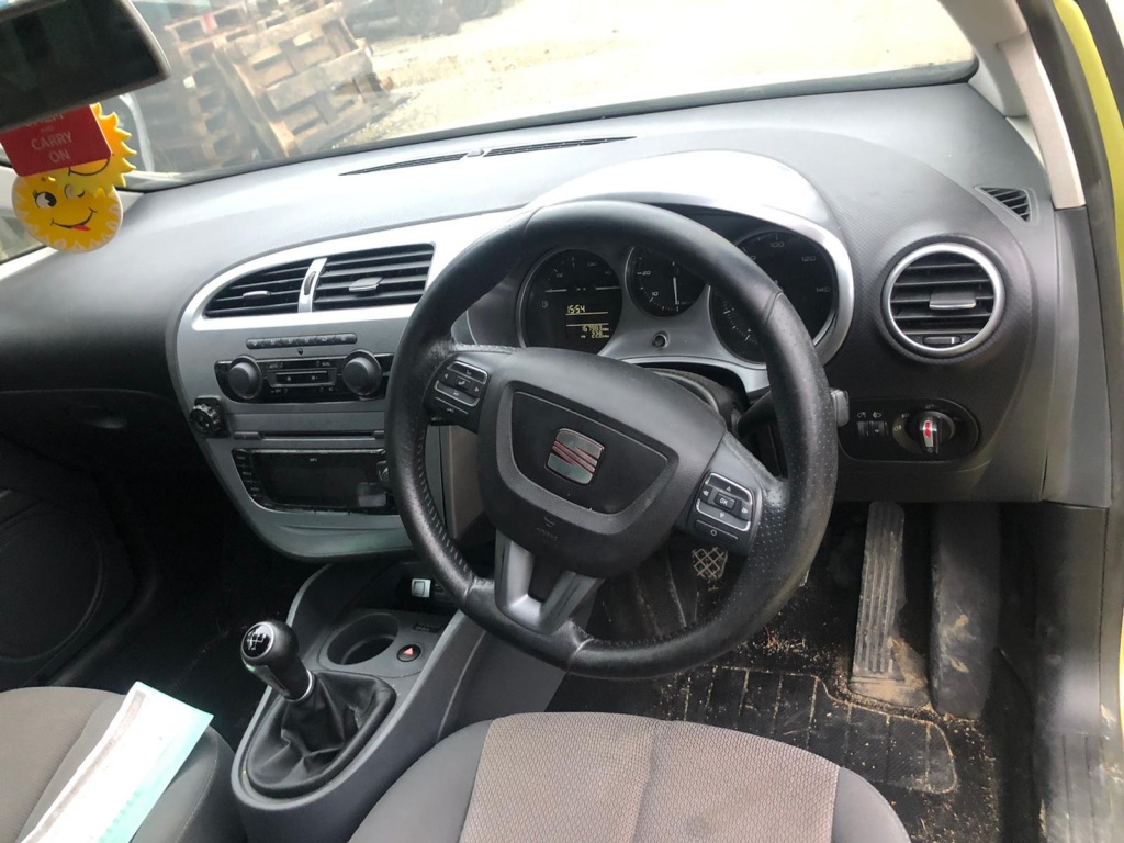 Dezmembrez seat leon 2010 facelift 1.9 b