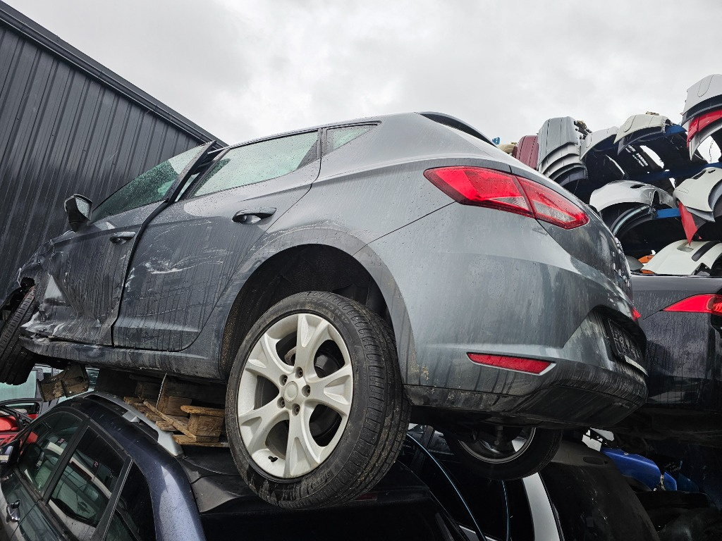 Dezmembrez Seat Leon fabricatie 2014 mot