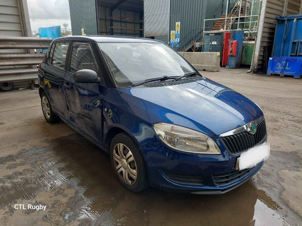 Dezmembrez Skoda Fabia 2 2011 HATCHBACK 1.2 CHFA
