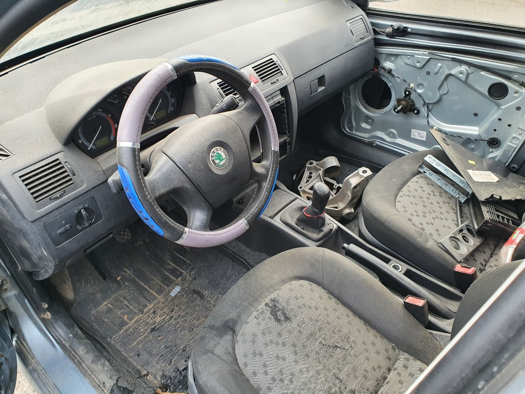 Dezmembrez Skoda Fabia Hatchback (6Y2) 1