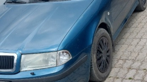 Dezmembrez Skoda Octavia 1 hatchback an 