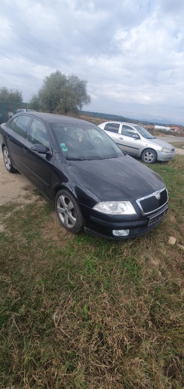 Dezmembrez Skoda Octavia 2 2.0 tdi BKD 140 cp an 2005