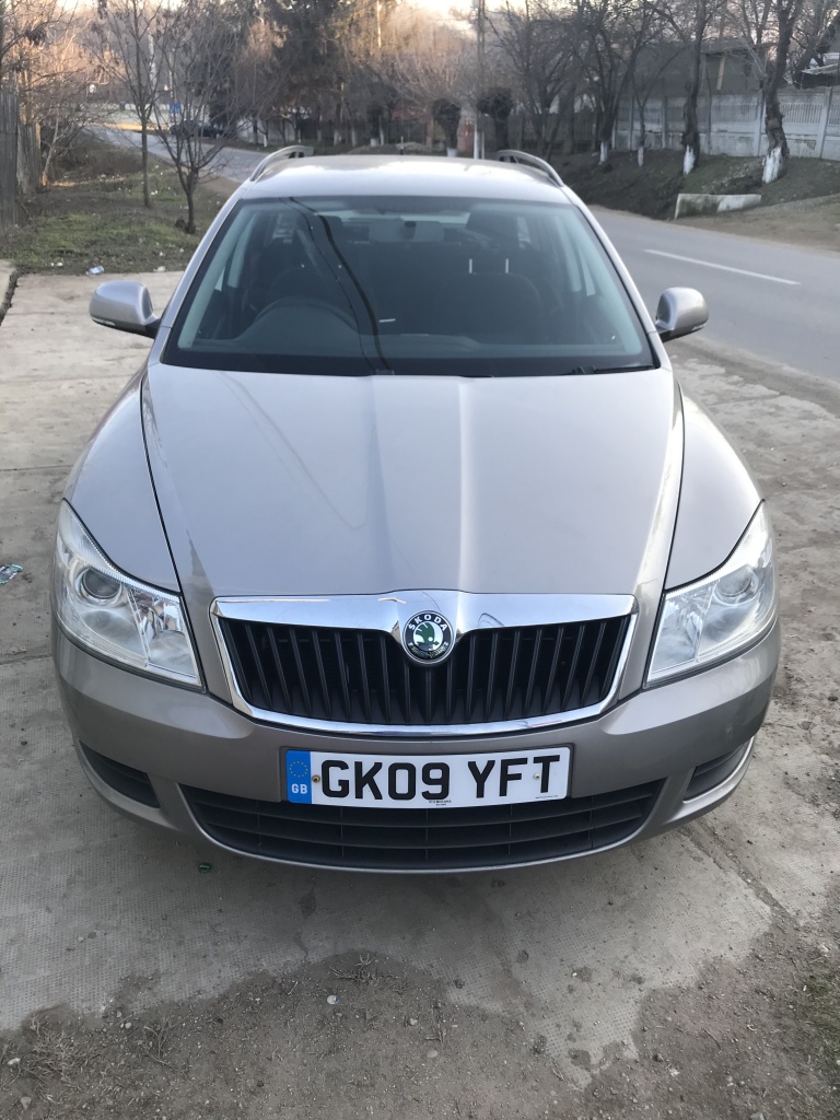 Dezmembrez Skoda Octavia 2 Facelift 1.9BKC