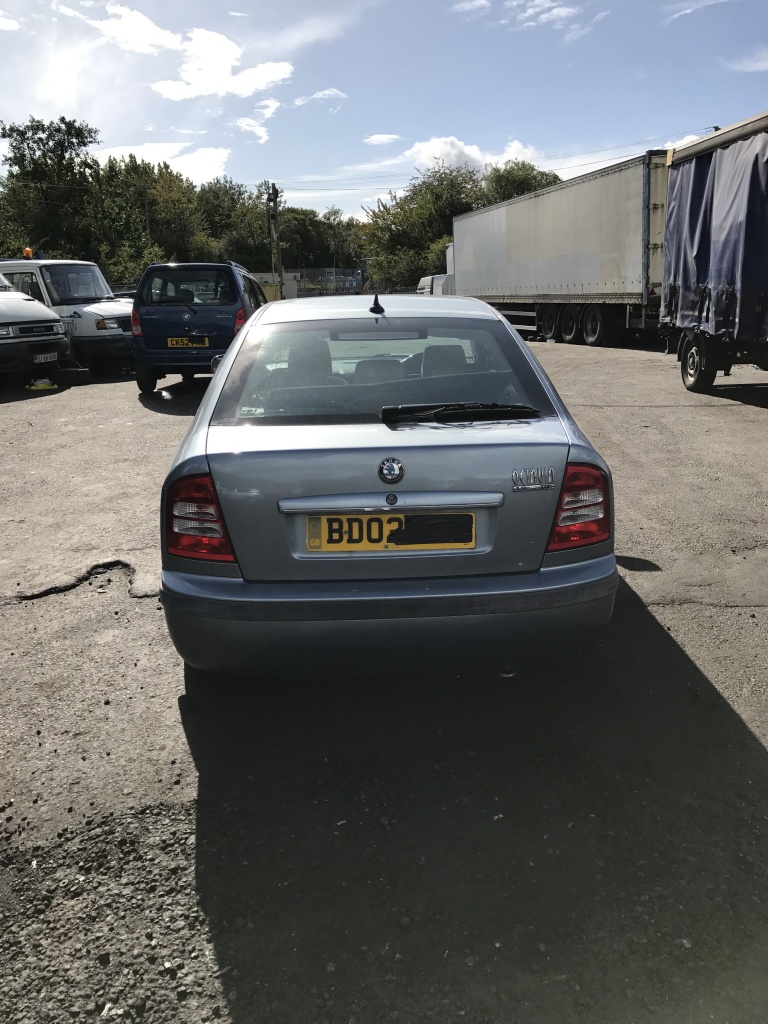 Dezmembrez Skoda Octavia 2004 Hatchback 