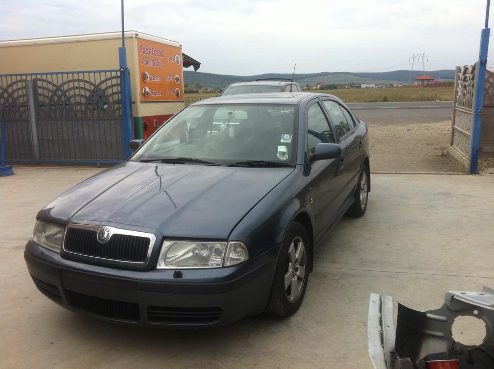 Dezmembrez Skoda Octavia din 2004