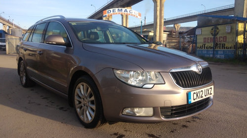 Dezmembrez Skoda Superb 2 Combi 2.0 TDI