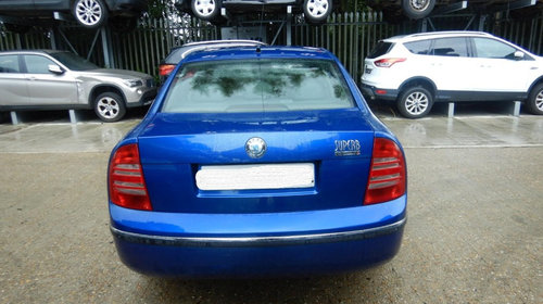 Dezmembrez Skoda Superb 2003 Berlina 2.5