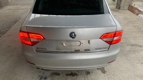 Dezmembrez Skoda Superb 2014 facelift 2.