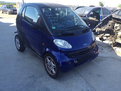 Dezmembrez Smart ForTwo din 2001