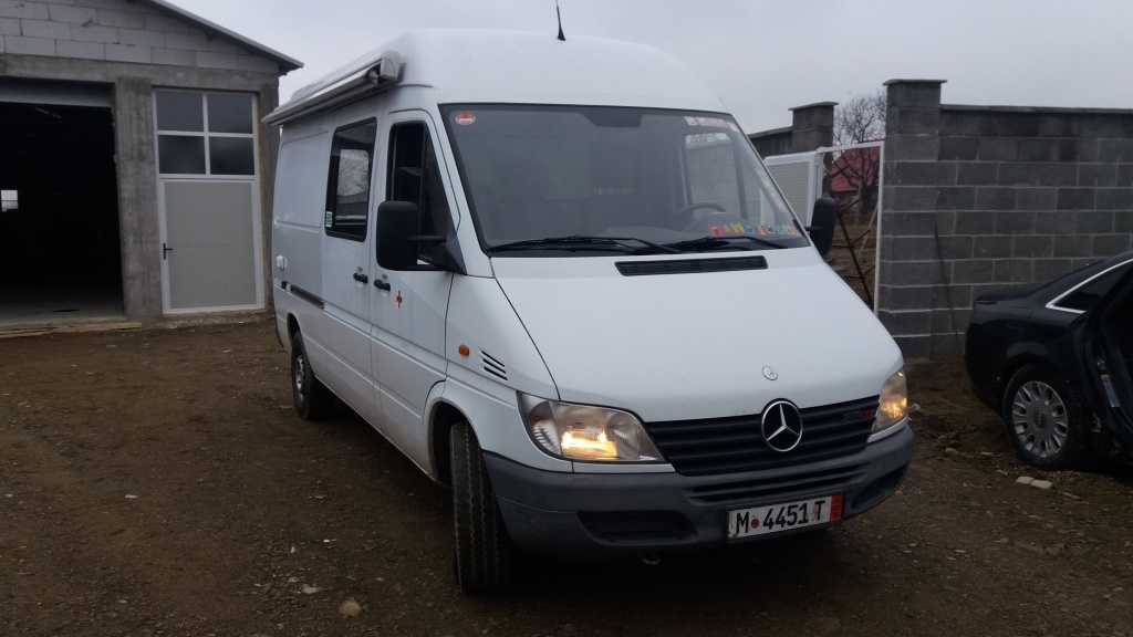 Dezmembrez sprinter 311 cdi an 2002