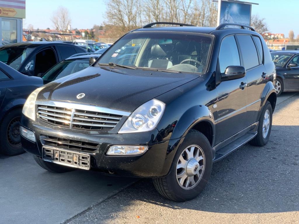 Dezmembrez Ssangyong Rexton 2,7 Xdi 120 kw an 2005