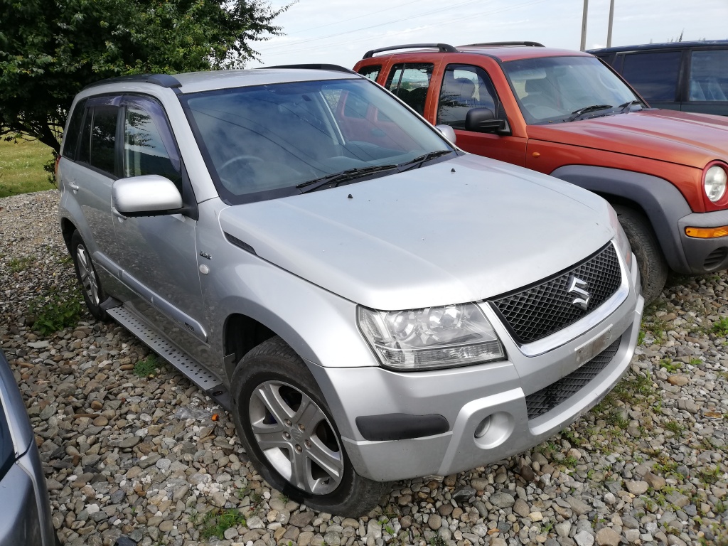 Dezmembrez Suzuki Grand Vitara 1.9 D, An fabricatie 2008