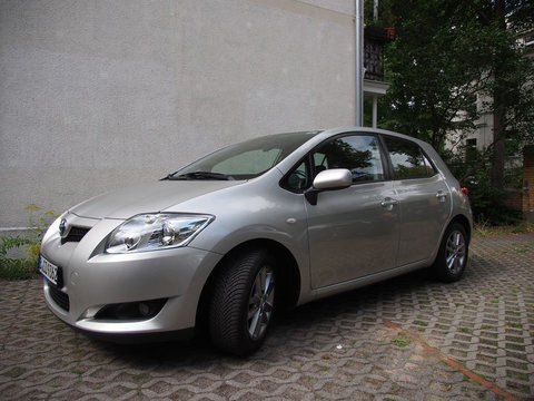 Dezmembrez Toyota Auris, 2009, 2.0 d, 93kw, 126 cp, 1AD-FTV