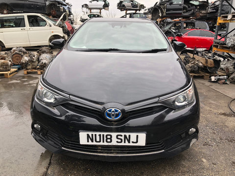 Dezmembrez Toyota Auris Hybrid 1.8 - An 2018 Hatchback