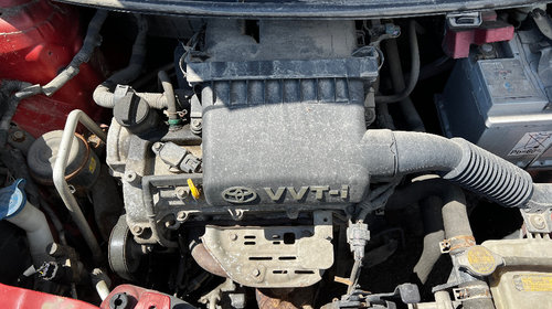 Dezmembrez Toyota Yaris SCP9 1.3i VVT-i 