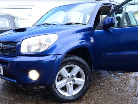 Dezmembrez Toyota Rav 4 facelift 2005 D4-D 2.0 85KW 116CP Albastra Anglia rav 4