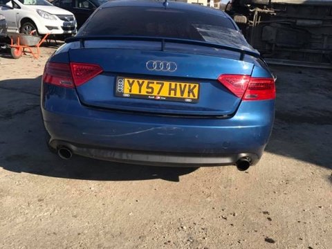 Dezmembrez tripla audi a5