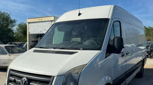 Dezmembrez Volkswagen Crafter 2.5 d 6 tr