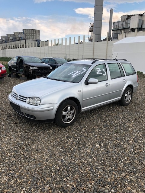 DEZMEMBREZ VOLKSWAGEN GOLF 4 1.9 DIESEL , AN 2002