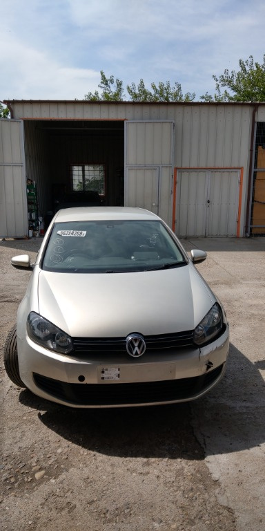 Dezmembrez Volkswagen Golf 6 2009 Hatchback 2.0 TDI