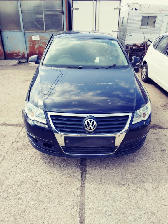 Dezmembrez Volkswagen Passat 3C B6 2.0 Tdi BKP