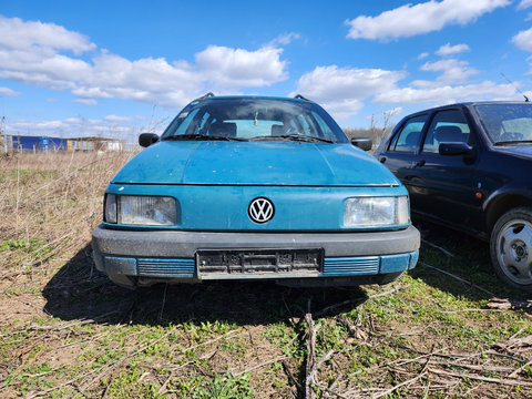 Dezmembrez Volkswagen Passat B3 1.9 tdi 55kw cod:AAZ an1993