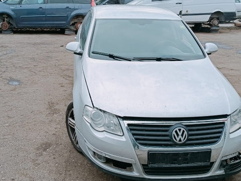 Dezmembrez Volkswagen Passat B6 1.9 tdi an 2005 cod motor BKC