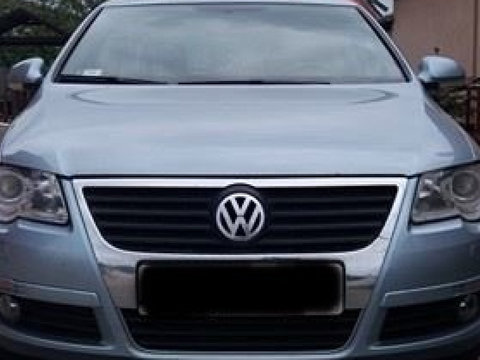 Dezmembrez Volkswagen Passat B6 1.9 TDI din 2006 volan pe stanga
