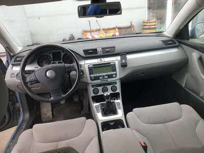 Dezmembrez Volkswagen Passat B6 2009 SEDAN 1.8