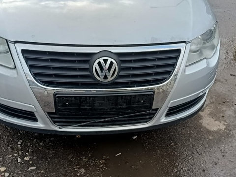 Dezmembrez Volkswagen Passat B6 break 1.9 TDi cod motor BKC