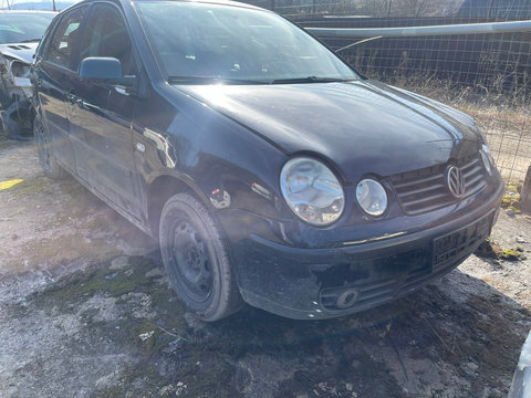 Dezmembrez Volkswagen Polo 9N 2004 Hatchback 1.2