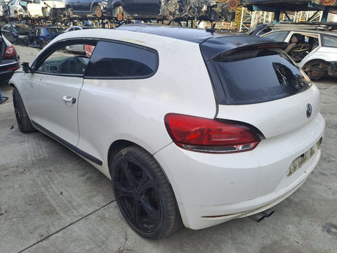 Dezmembrez Volkswagen Scirocco 2.0 TDi an 2009 cod motor CBDB