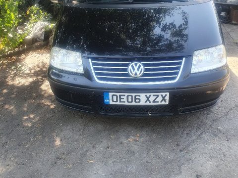 Dezmembrez Volkswagen Sharan 2006 1.9 diesel