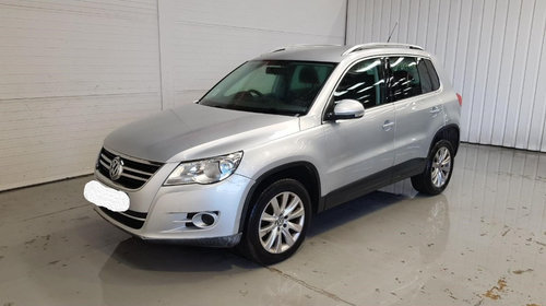 Dezmembrez Volkswagen Tiguan 2008 SUV 2.