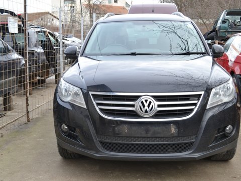 Dezmembrez Volkswagen Tiguan 2010 SUV 2.0