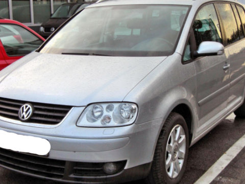 Dezmembrez Volkswagen Touran 2.0 TDI din 2007 volan pe stanga