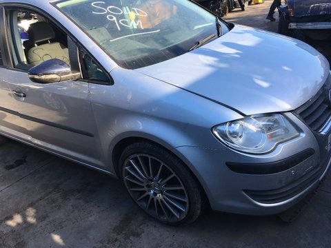 Dezmembrez Volkswagen Touran 2007 MPV 1.9 TDI