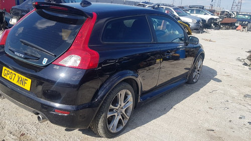 Dezmembrez Volvo C30 fabr 2007