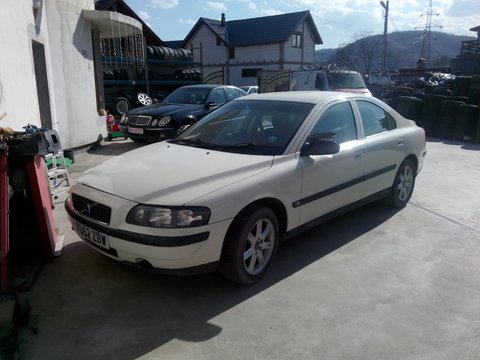 Dezmembrez VOLVO S60 2.4 BI-FUEL, 2003