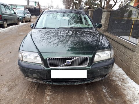 Dezmembrez Volvo S80 2.5 Tdi fabricatie 1999